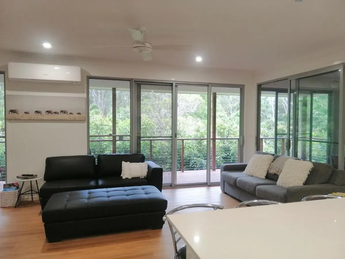 Lodge Stay @ Lp Montville
